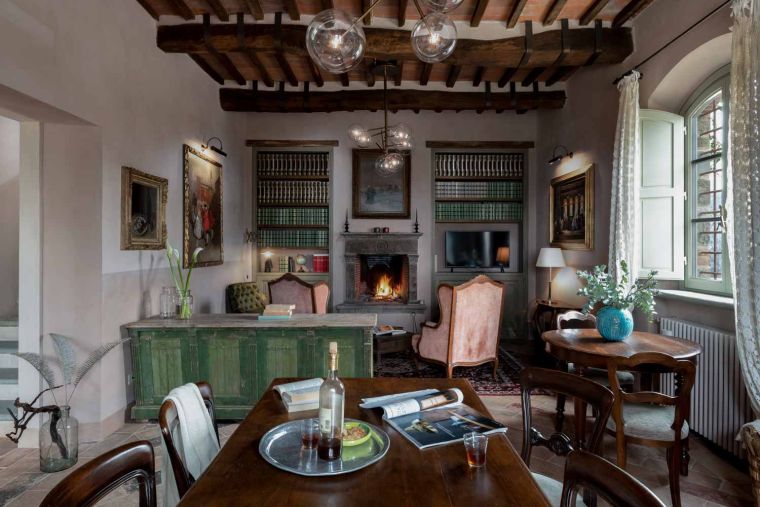 organic farmhouse in tuscany